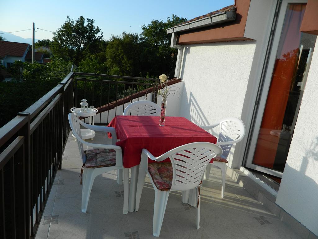 Apartments Zara & Jan Brzac Zewnętrze zdjęcie